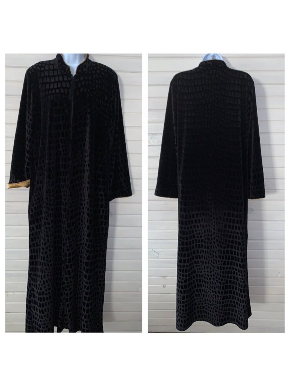 VTG Natori Sz MEDIUM Black Croc Velour Full Zip Robe L/S Gold Trim Pockets VGUC